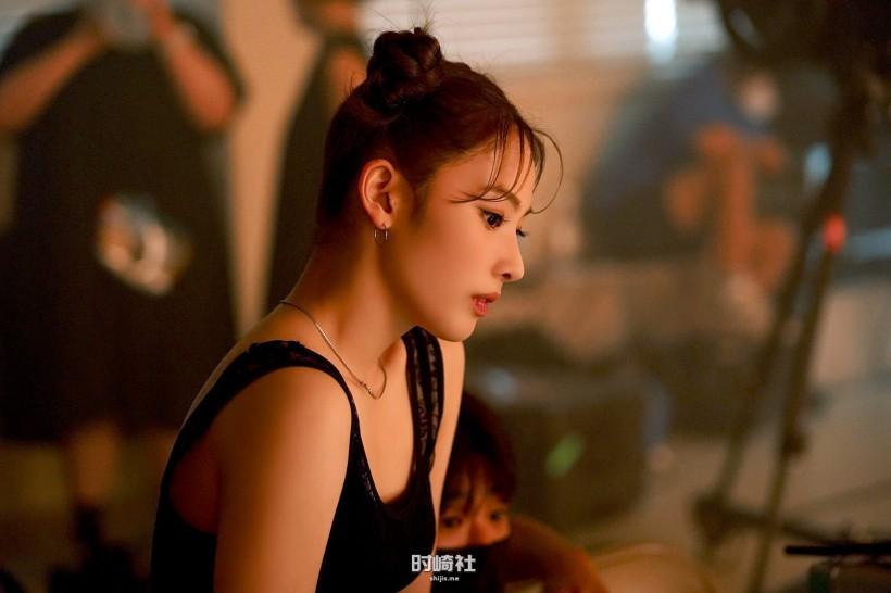 Choi Yunjin崔允珍隶属哪个女团成员？她拥有怎样不容小觑的舞蹈功底？