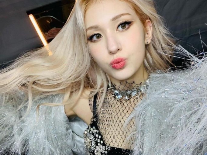 她如何蜕变展现Girl Crush魅力?Ennik Douma全昭弥隶属哪个女团成员?