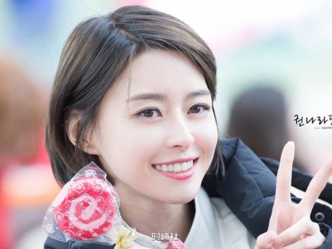 主演哪部改编网漫励志剧?Kwon NaRa权娜拉是哪个女团成员转型成功?